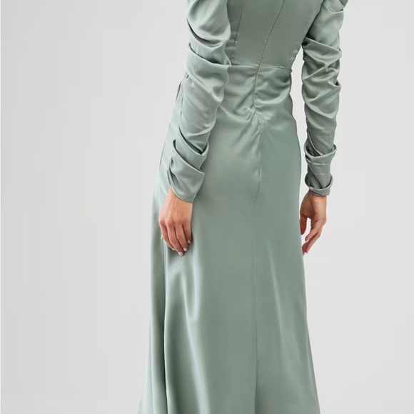 Line & Dot Sage Long Sleeve Dress - Picture 3 of 11